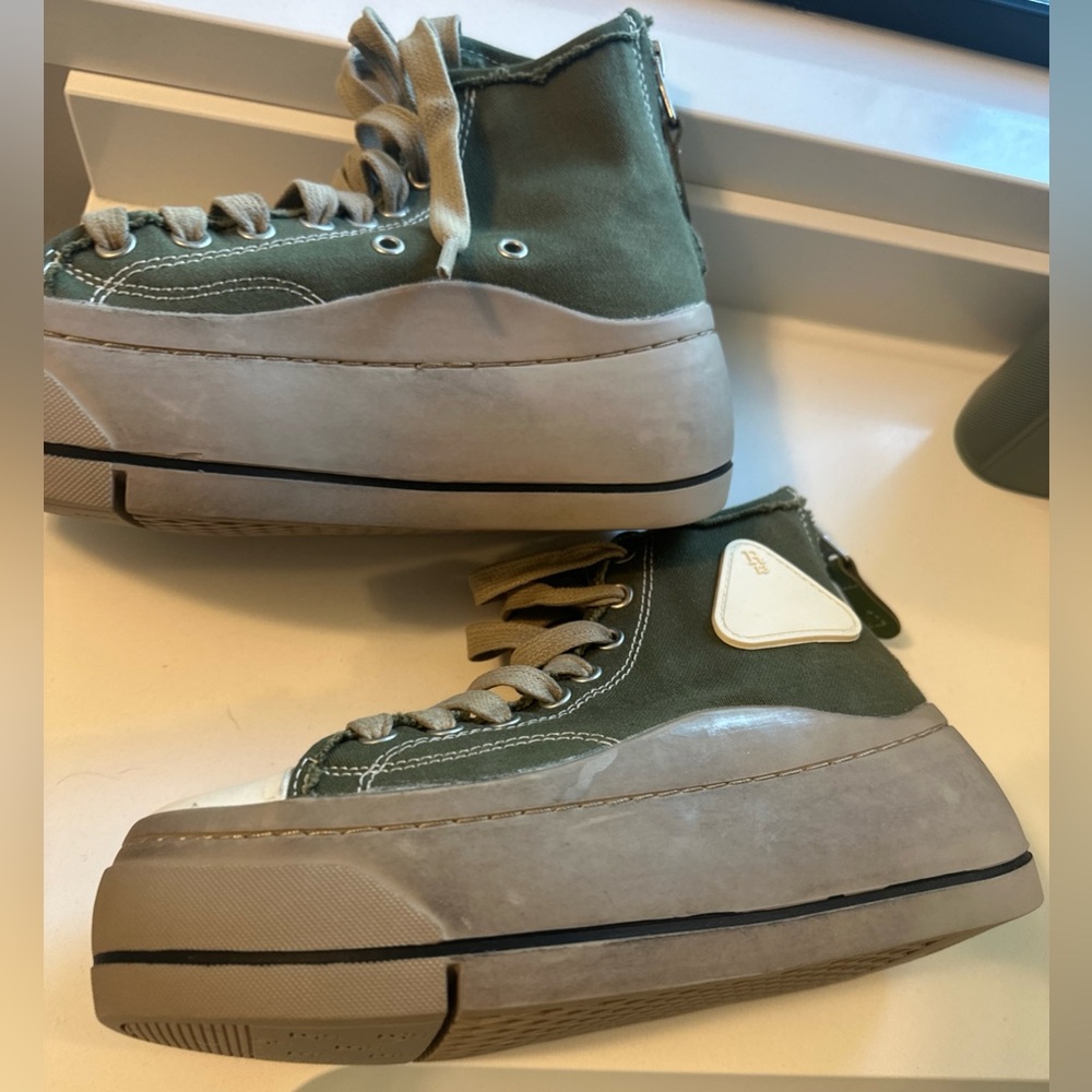 R13 Kurt High Top Sneakers new size 6